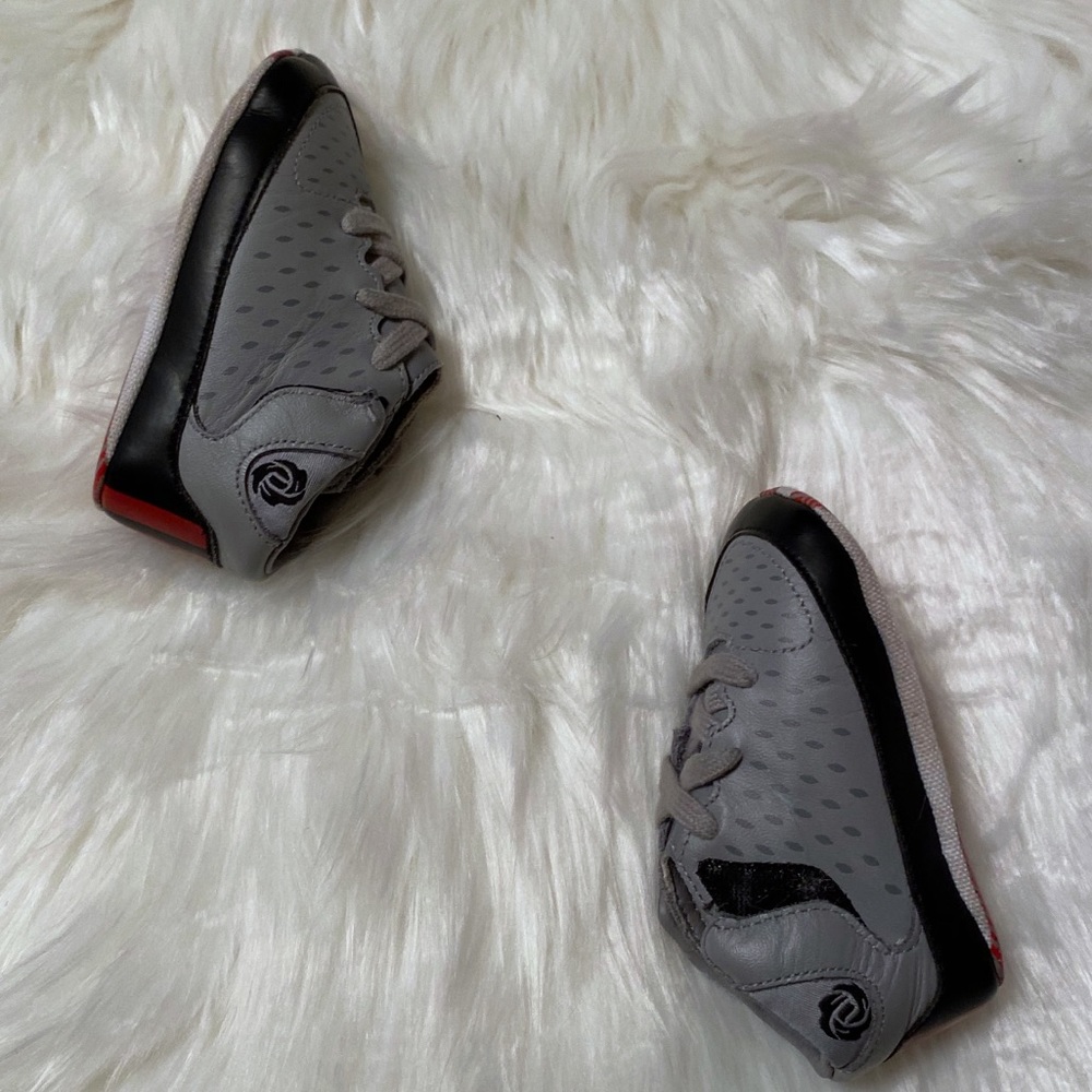 💎Derrick Rose Adidas Baby Shoes Size 3